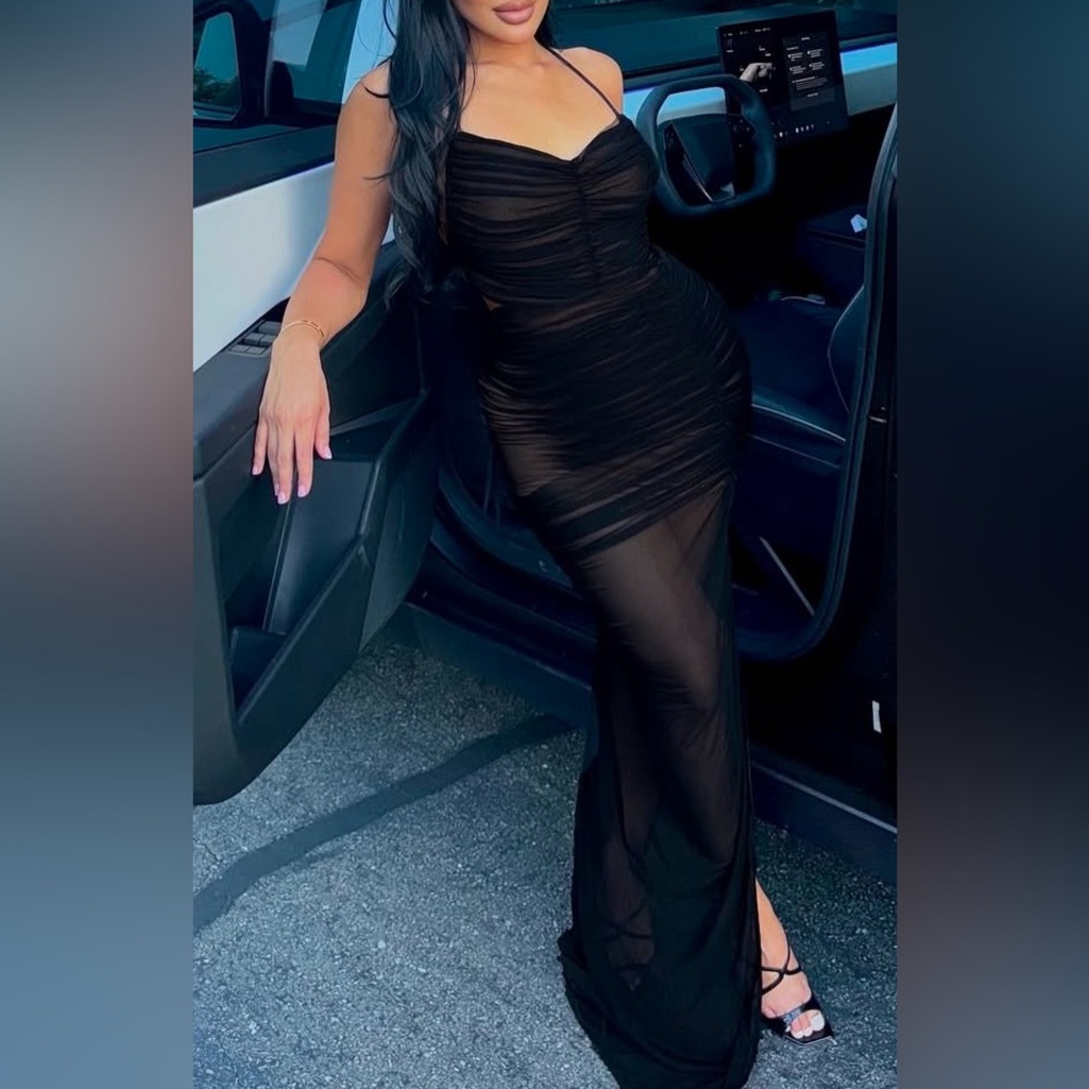 Black gown dress mesh